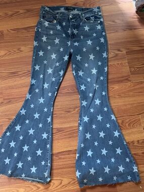 Judy Blue Blue Star-Print Flare Jeans